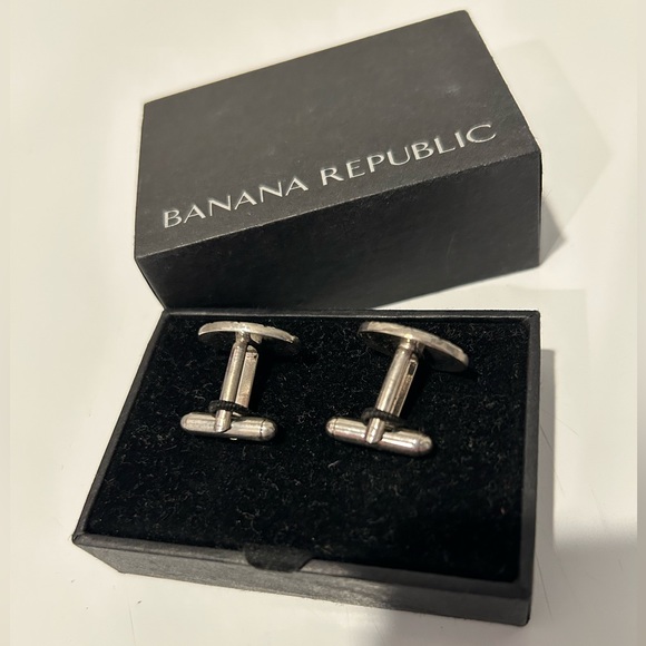 Banana Republic Silver Tone Oval Cuff Links - Picture 5 of 6